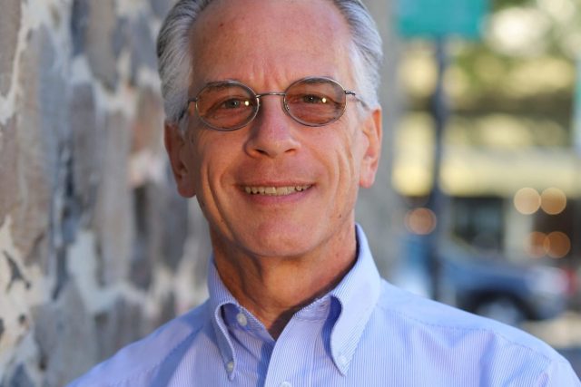 Portrait of Rick Burg.